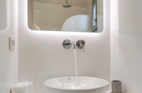 Vourvoulos Hotel | SantoView Villas