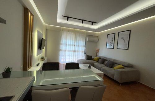 Qender Apartment | Saranda Central Apartment