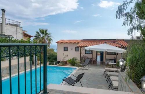 Kropia Villa | Sea Breeze Maisonette