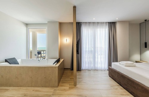 Golem Hotel | SEA LA VIE SUITES