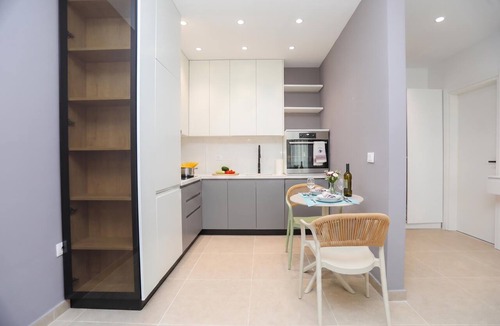 Orikum Apartment | Sea Side Palm Modern Suites, Vlore, Albania