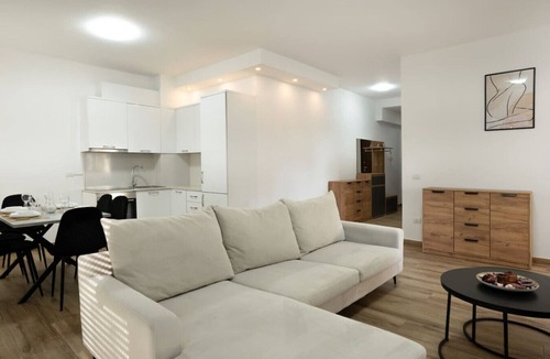 Golem Condo | Sea View-Expansive Apartment by TOK