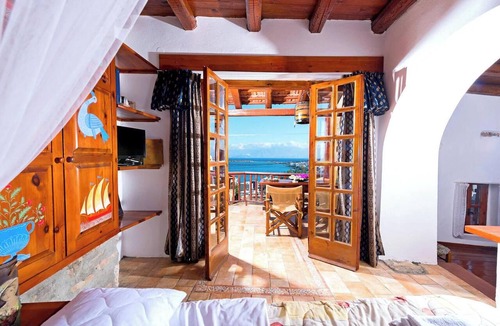 Mavrikiano House | Sea view house Leonidas Sleeps 3 with balcony bbq