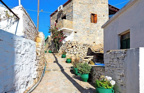 Mavrikiano House | Sea view house Leonidas Sleeps 3 with balcony bbq