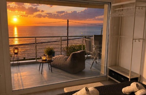 Agia Triada Apartment | Sea View Luxury Apartment Beachfront 3BR