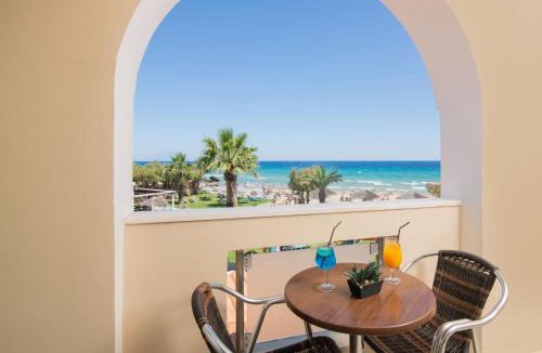 Vasilikos Apartment | Sea View Suites & Holiday Homes - Plaka Beach Resort