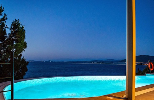 Lefkada Villa | Sea-view villa with private pool
