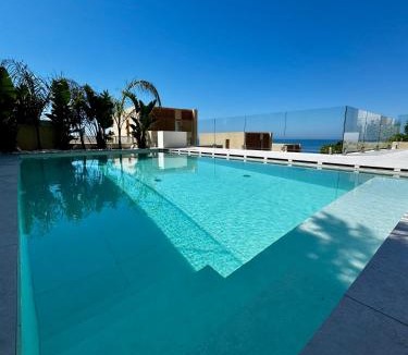 Jala Villa | Seaclusion Villa Palase - Heated Pool & Jacuzzi
