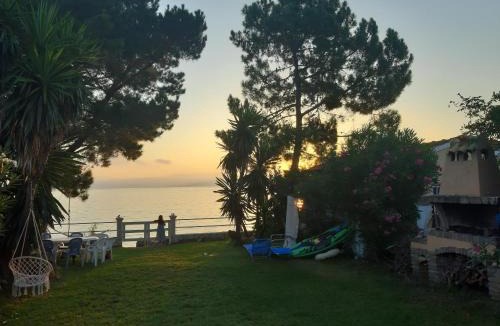 Kavos Villa | Seafront Cozy Villa - Corfu Homely Getaway
