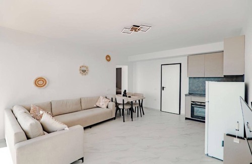 Qazim Pali Hostel | SeaScape Residence