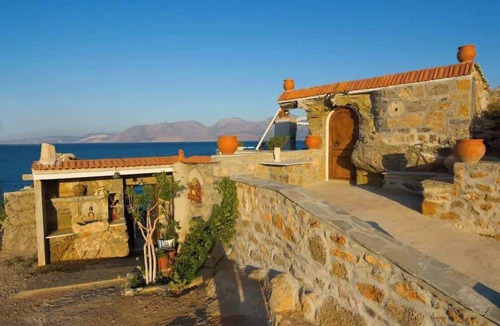 Ammoudara Apartment | Seaside Ntounas Apartments - Homely Vibes Nest