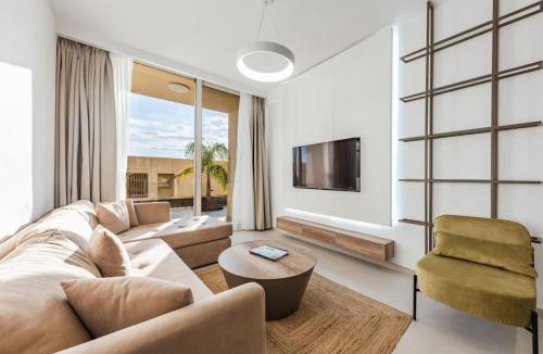 Jala Villa | Seaside Retreat Green Coast by PikHost