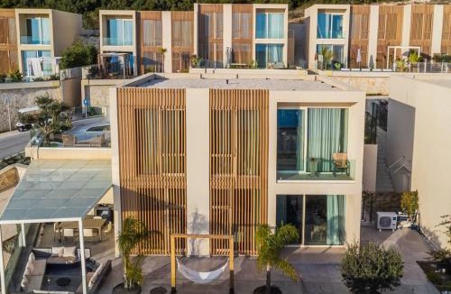 Jala Villa | Seaside Retreat Green Coast by PikHost