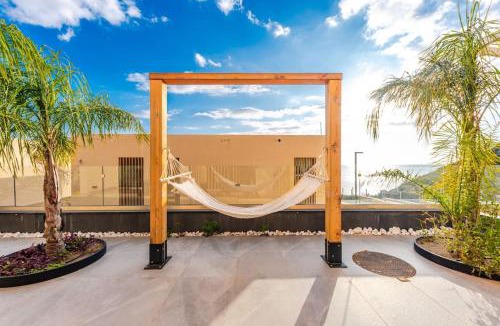 Jala Villa | Seaside Retreat Green Coast by PikHost