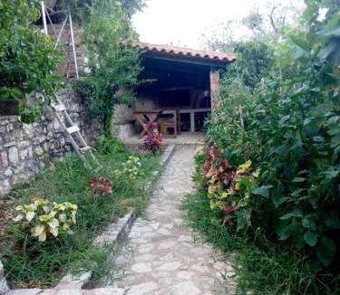 Lukove Villa | Seaside retreat with garden view