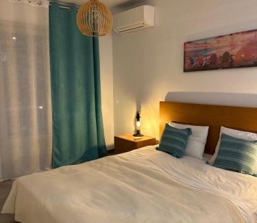 Agios Stefanos Apartment | Seaview & Jacuzzi Villa Sea View