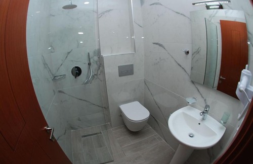 Sarande Apartment | Seaview studios for couples
