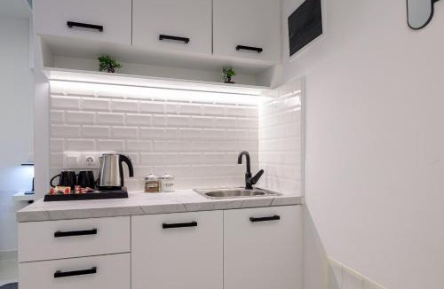 Alexandroupoli Apartment | Secret Garden Studio