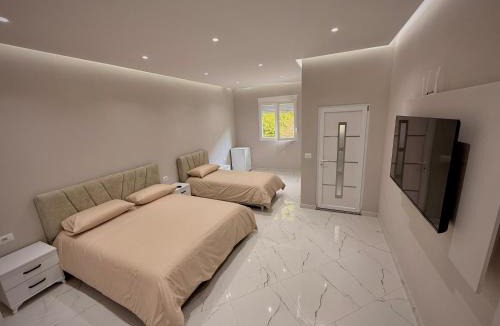 Diber House | Selami GuestHouse