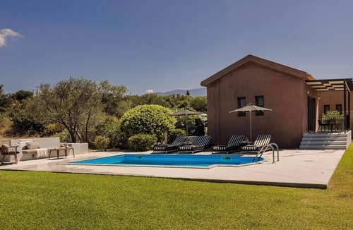 Svoronata Villa | Selene - Two Bedroom Villa, Sleeps 4