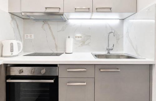 Athens Apartment | Semi-Basement Studio in Authentic Athens -by ΜΡS