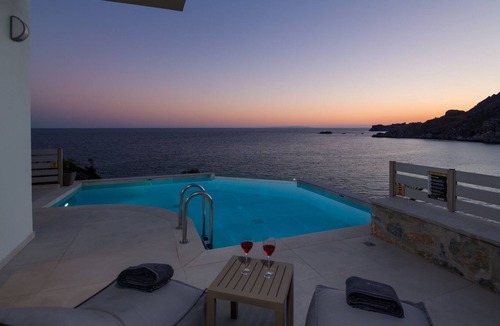 Souda Villa | Sene Villa - Sea Front Luxury Villa