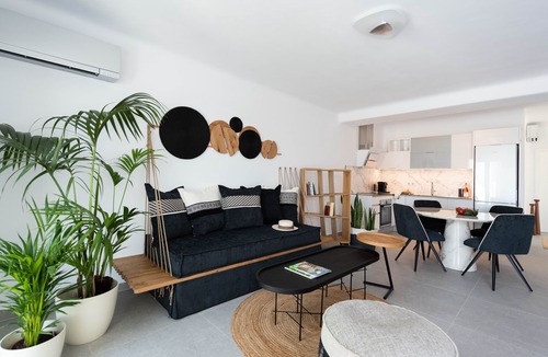 Nea Cryssi Akti Apartment | Sersi Luxury Suite with Swimming Pool