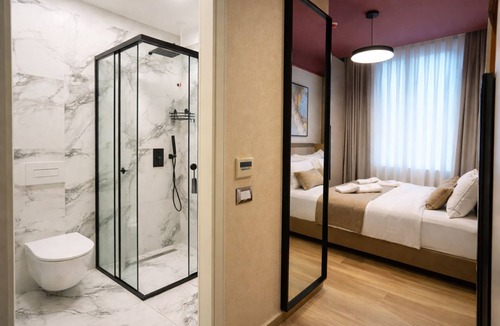 Shkoder Hotel | Shkoder City Center - Floir Hotel
