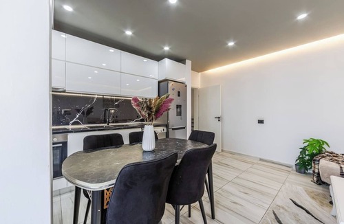 Shkoder Apartment | Shkodra Living | Modern 1BR Near City Center by PikHost