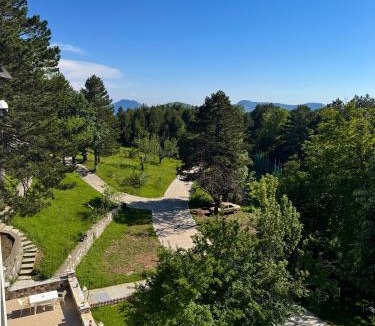 Cudhi Hotel | Shkreli Resort Qafeshtame