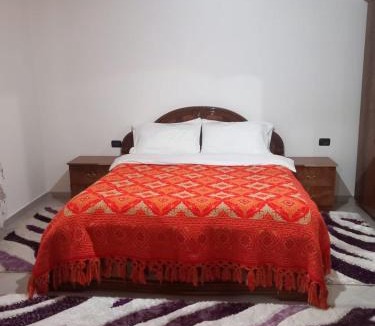 Sakës House | Shpija E AMEL (Sweet Guest House)