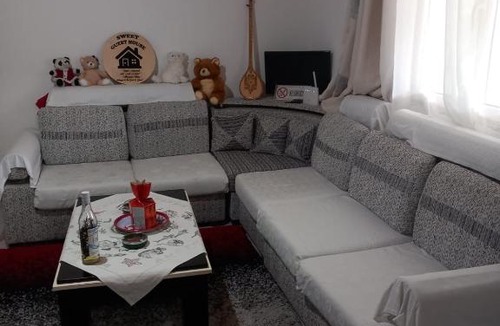 Sakës House | Shpija E AMEL (Sweet Guest House)