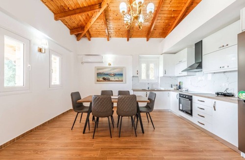 Borsh Villa | Siar | The Small Villa by PikHost