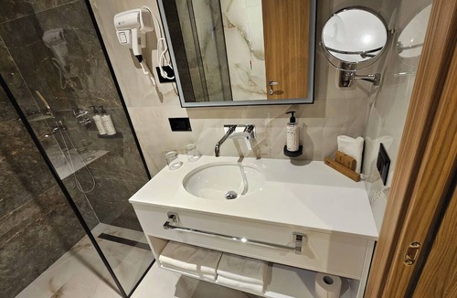 Tirana Hotel | SIBB Hotel