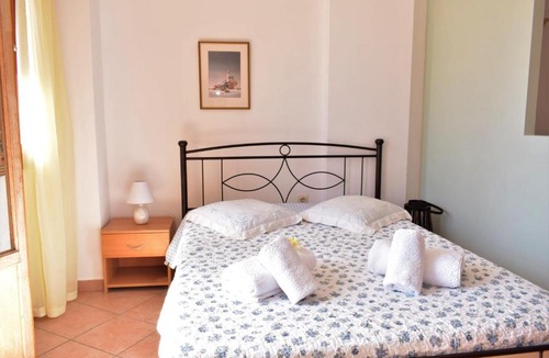 Ermoupoli Apartment | Siel Oneiro House