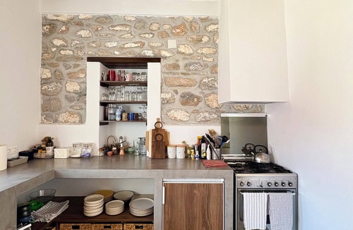 Idhra Villa | Siena House Hydra - Renovated in 2026