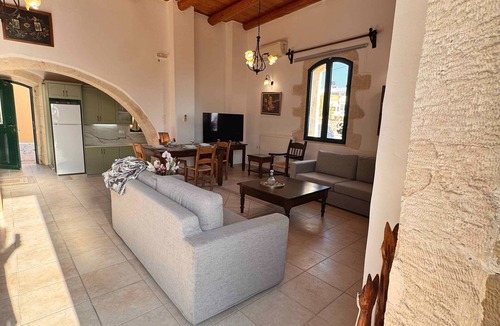 Chorafakia Apartment | Skandalis - Kalliopi with pool