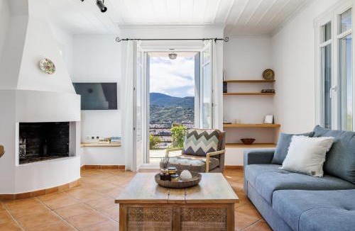 Skopelos Town Villa | Skopelos Villa Rentals