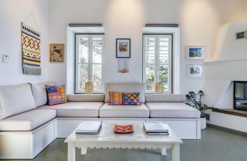 Skopelos Town Villa | Skopelos Villa Rentals
