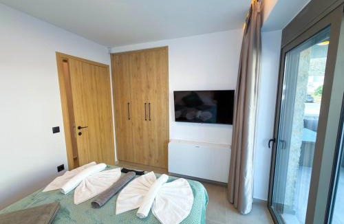Palaiochora Apartment | Sky And Sea Palaiochora - Sea View, Jacuzzi, Top Wifi