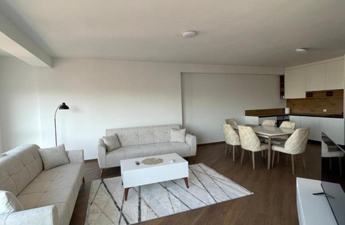 Kolovicë Apartment | Sky Line Apartm in City Center, 3BR, Free Parking