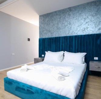 Orikum Hotel | Skyhill Rooms and Suites