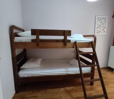 Kinosargous Apartment | Skyline Athens