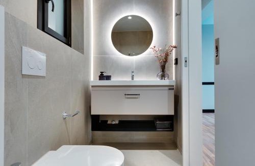 Kypseli Apartment | Skyline Spa Athens 210