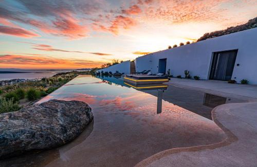 Paros Villa | Skylines Estate Paros