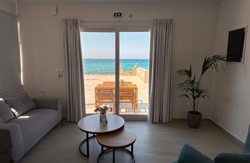 Milatos Beach Apartment | Socrates Seaside Apartments