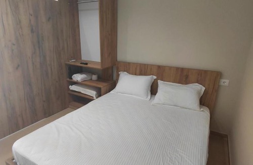 Ishem Apartment | Sol Apartments Gjiri Lalzi