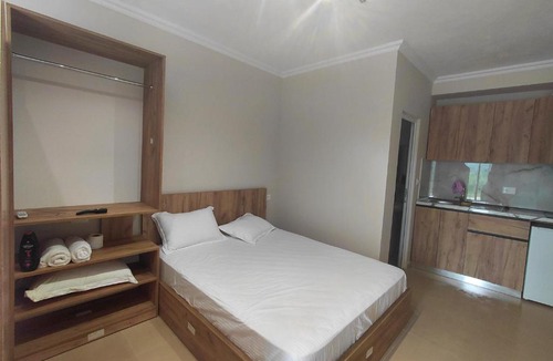 Ishem Apartment | Sol Apartments Gjiri Lalzi