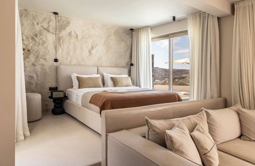 Adamas Hotel | Solus Suites