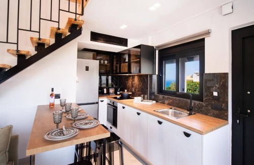Frinion Hotel | Solvio Hotel